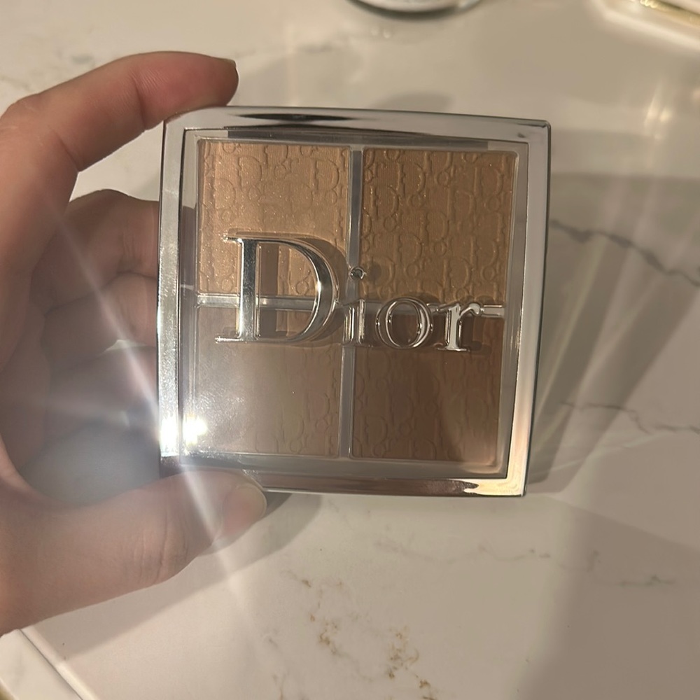 Dior backstage contour